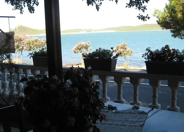 Rum i privatbostad Dostlar