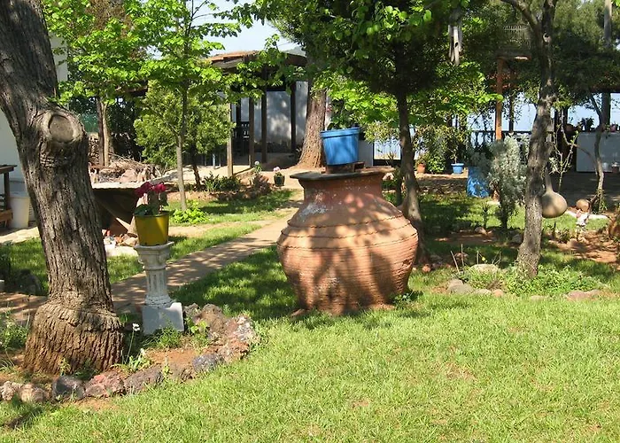 בית אירוח Dostlar Ayvalı